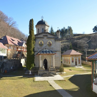Mănăstirea Stânișoara - Biserica Mare