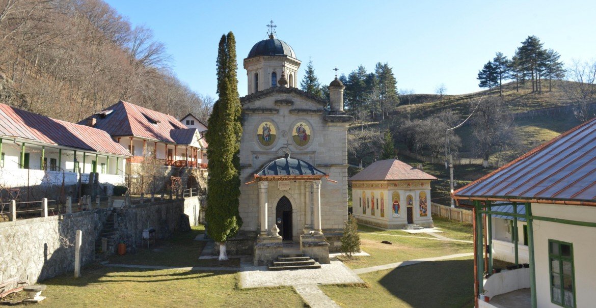 Mănăstirea Stânișoara - Biserica Mare