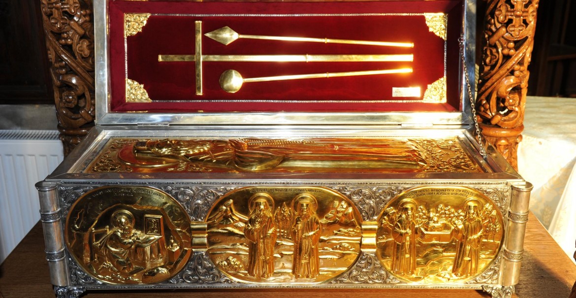 Mănăstirea Stânișoara - Moaștele Sfinților Cuvioși Neofit și Meletie Mănăstirea Stânișoara - Moaștele Sfinților Cuvioși Neofit și Meletie