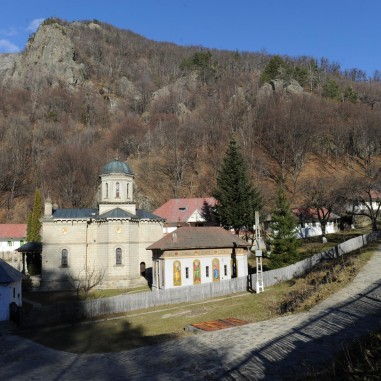 Mănăstirea Stânișoara